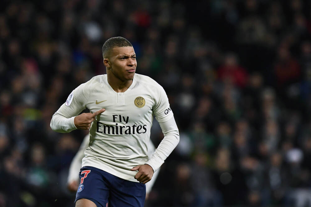 乔治·克鲁尼入籍法国，特朗普酸“根本算不上明星”